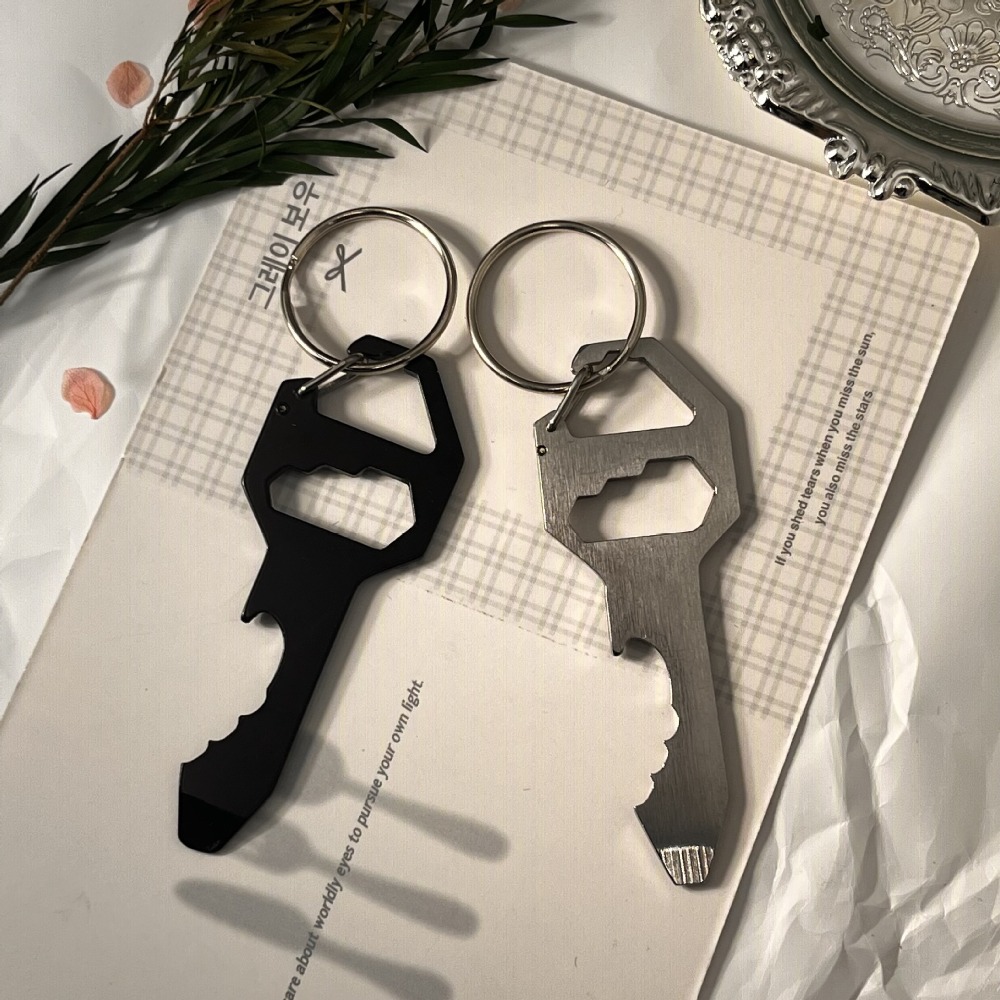 Bottle Opener Keyring - Creative Keychain Card Type Tool Multifunctional
